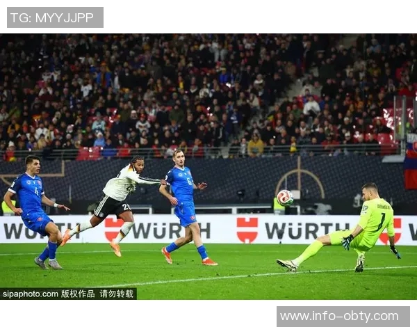 法兰克福正式签约21岁霍芬海姆边锋埃奇古亚布合同有效至2031年6月